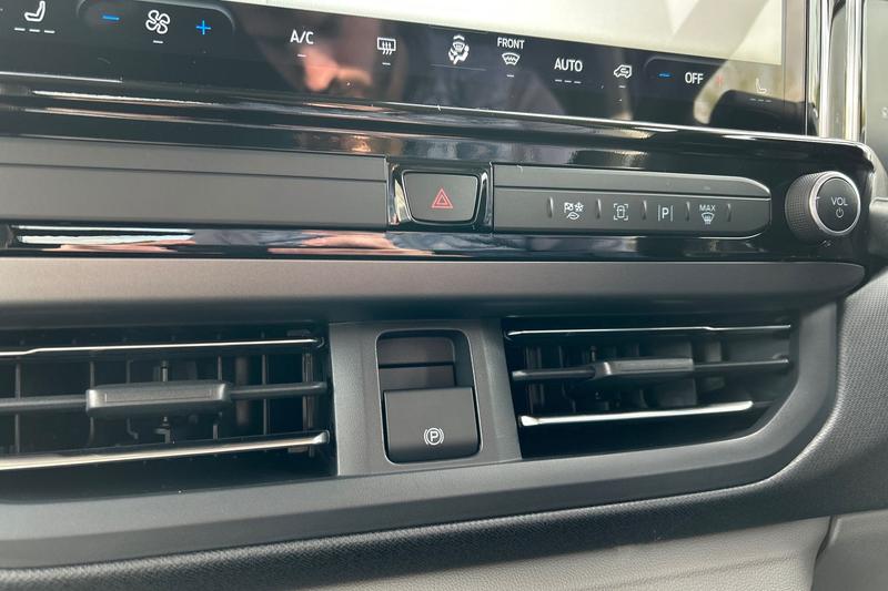 Used Ford E-Tourneo Custom 2025 for sale - 76660093: Photo 20