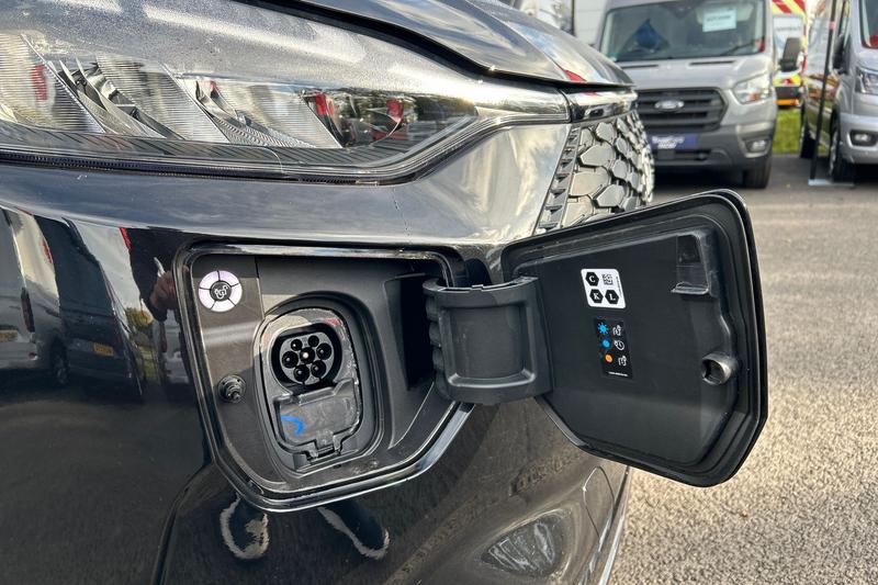 Used Ford E-Tourneo Custom 2025 for sale - 76660093: Photo 24