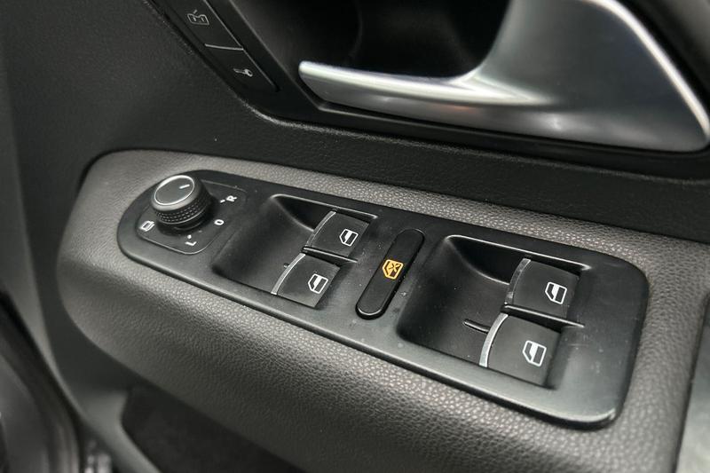 Used Volkswagen Amarok 2020 for sale - 77532734: Photo 25