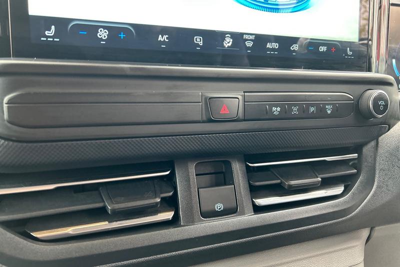 Used Ford Transit Custom 2025 for sale - 76302758: Photo 40