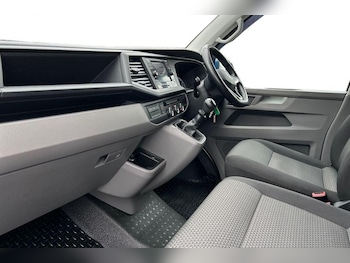 Used Volkswagen Transporter 2021 for sale - 78443134: Photo