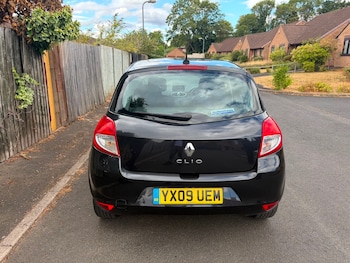 Used Renault Clio 2009 for sale - 79512435: Photo