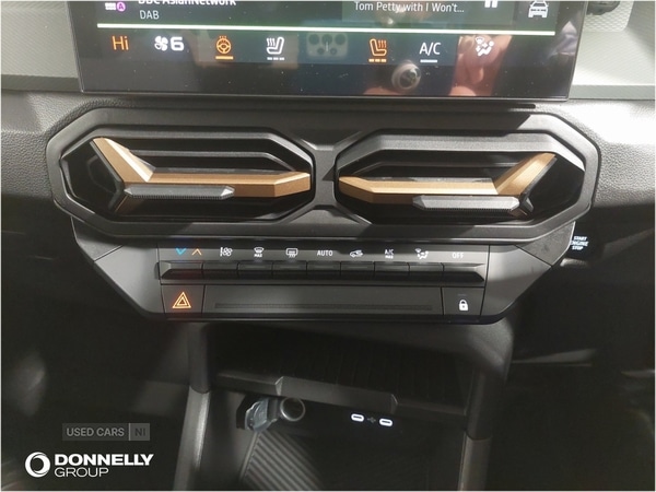Used Dacia Duster 2025 for sale - 76914063: Photo 35