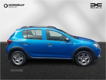 Used Dacia Sandero Stepway 2017 for sale - 79085885: Photo