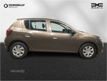 Used Dacia Sandero 2018 for sale - 76167620: Photo