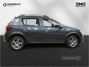 Used Dacia Sandero Stepway 2018 for sale - 77659440: Photo