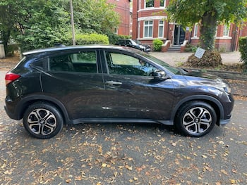 Used Honda HR-V 2018 for sale - 79858932: Photo
