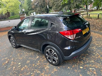 Used Honda HR-V 2018 for sale - 79858932: Photo