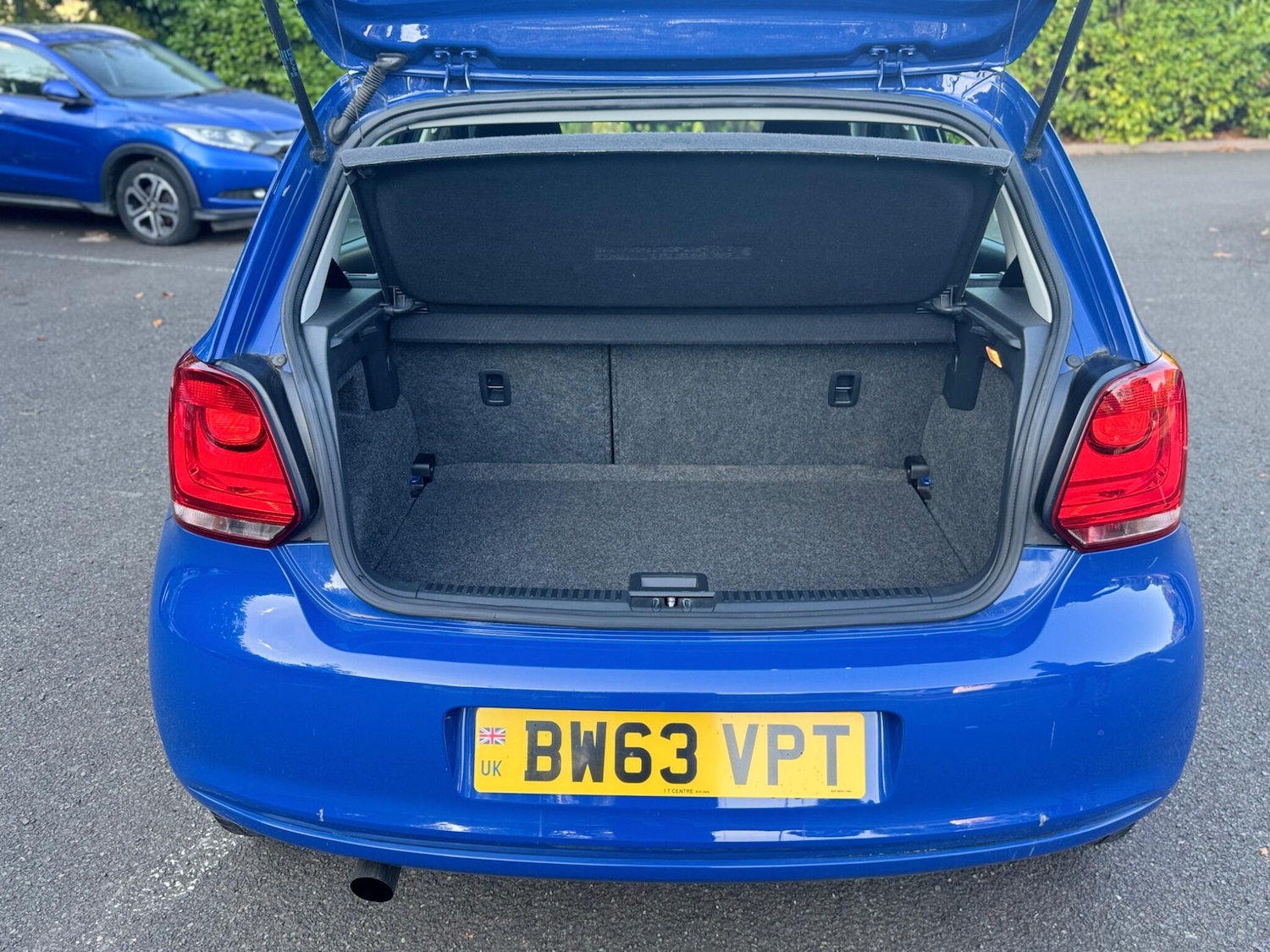Vehicle 33