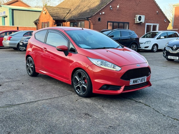 Used Ford Fiesta 2017 for sale - 74441709: Photo 1