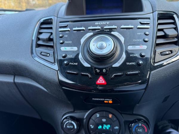 Used Ford Fiesta 2017 for sale - 74441709: Photo 30