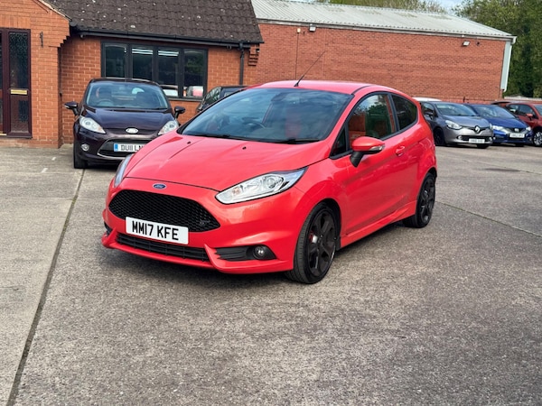 Used Ford Fiesta 2017 for sale - 74441709: Photo 40