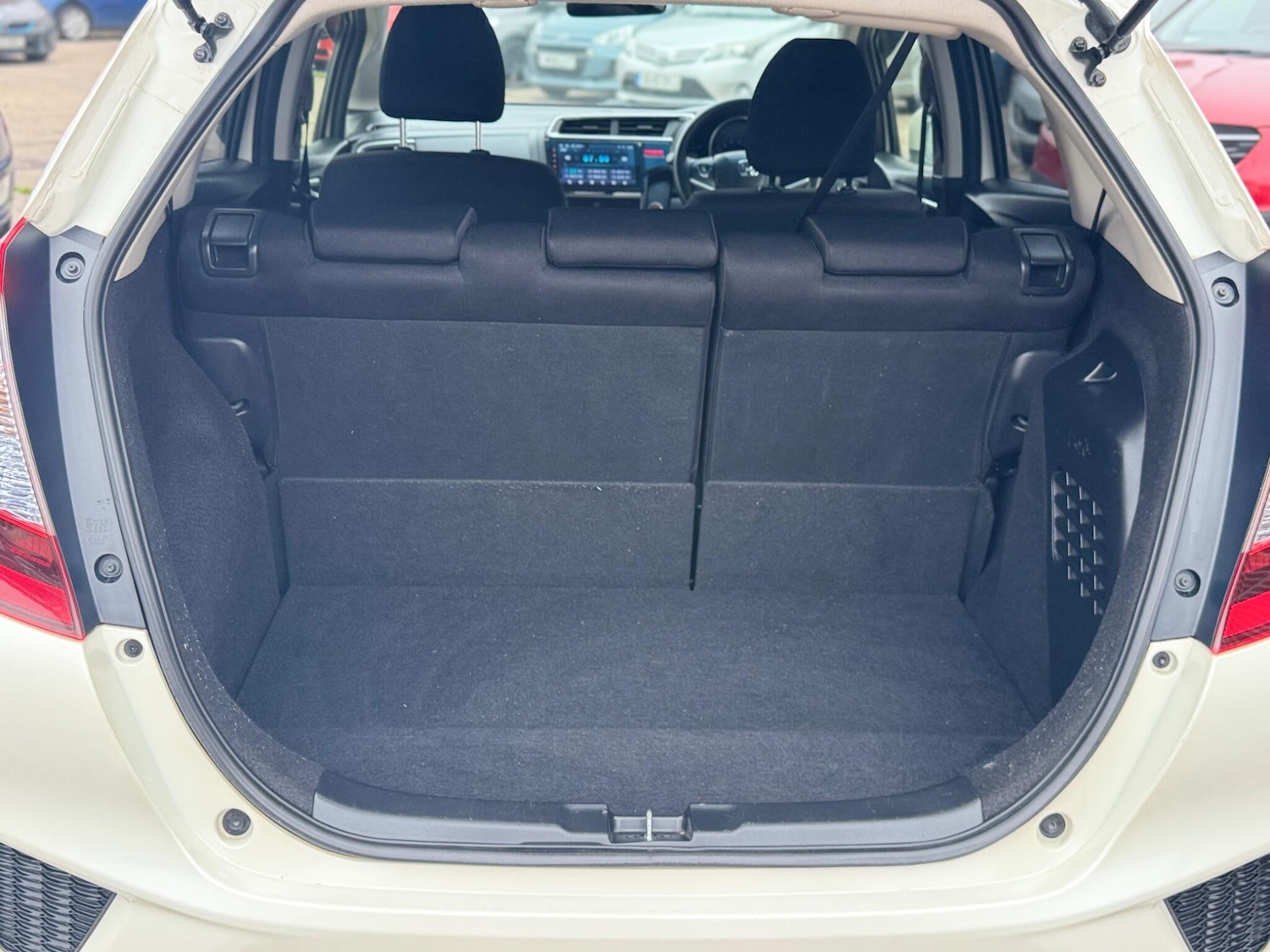 Used Honda Fit 2022 for sale - 76179501: Photo 33