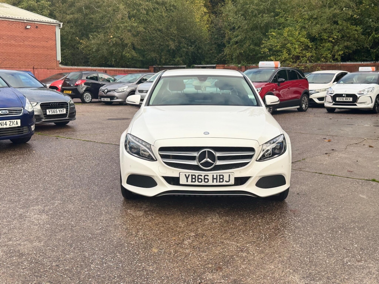 Used Mercedes-Benz C Class 2016 for sale - 76326993: Photo 17