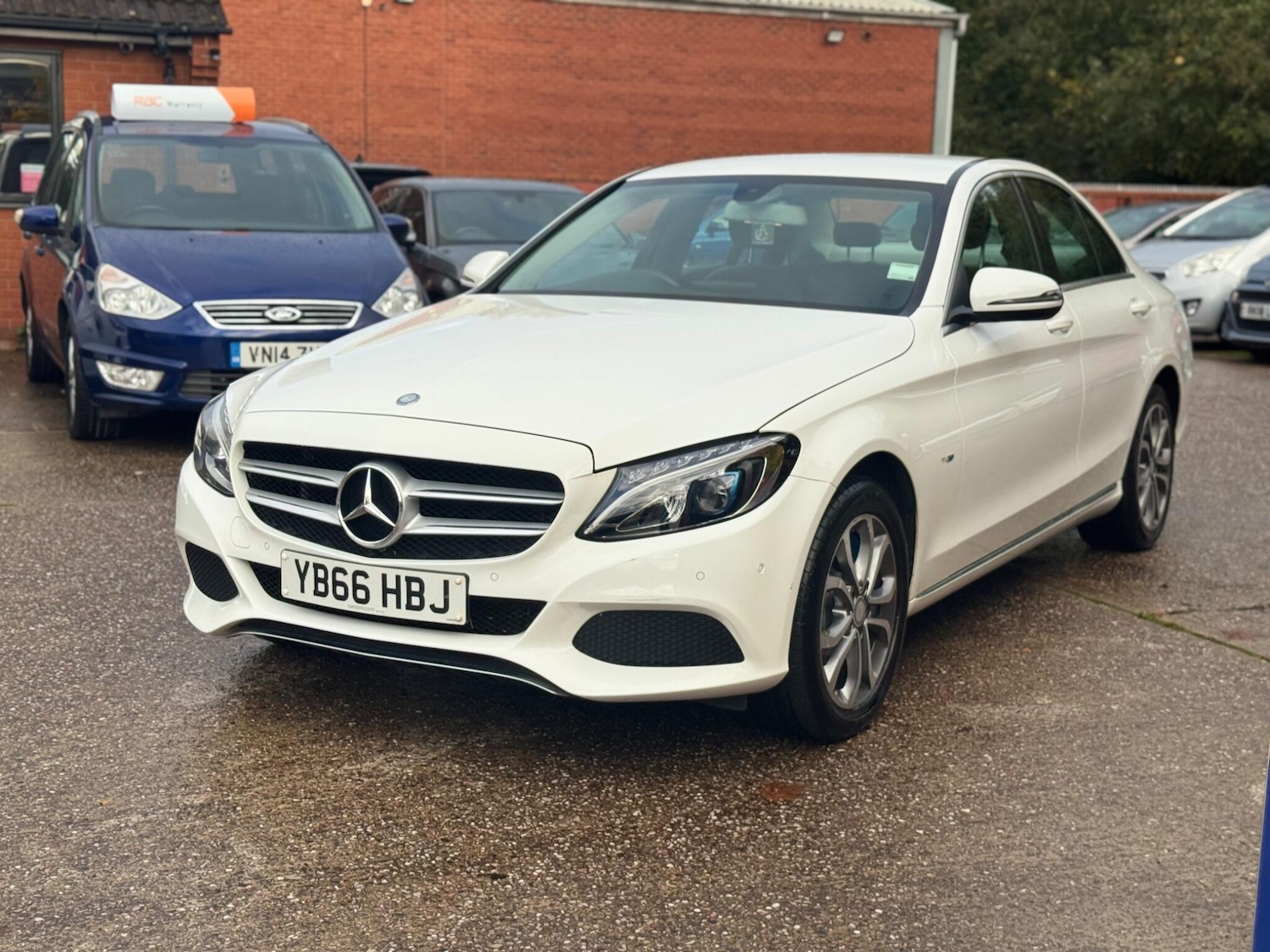 Used Mercedes-Benz C Class 2016 for sale - 76326993: Photo 3