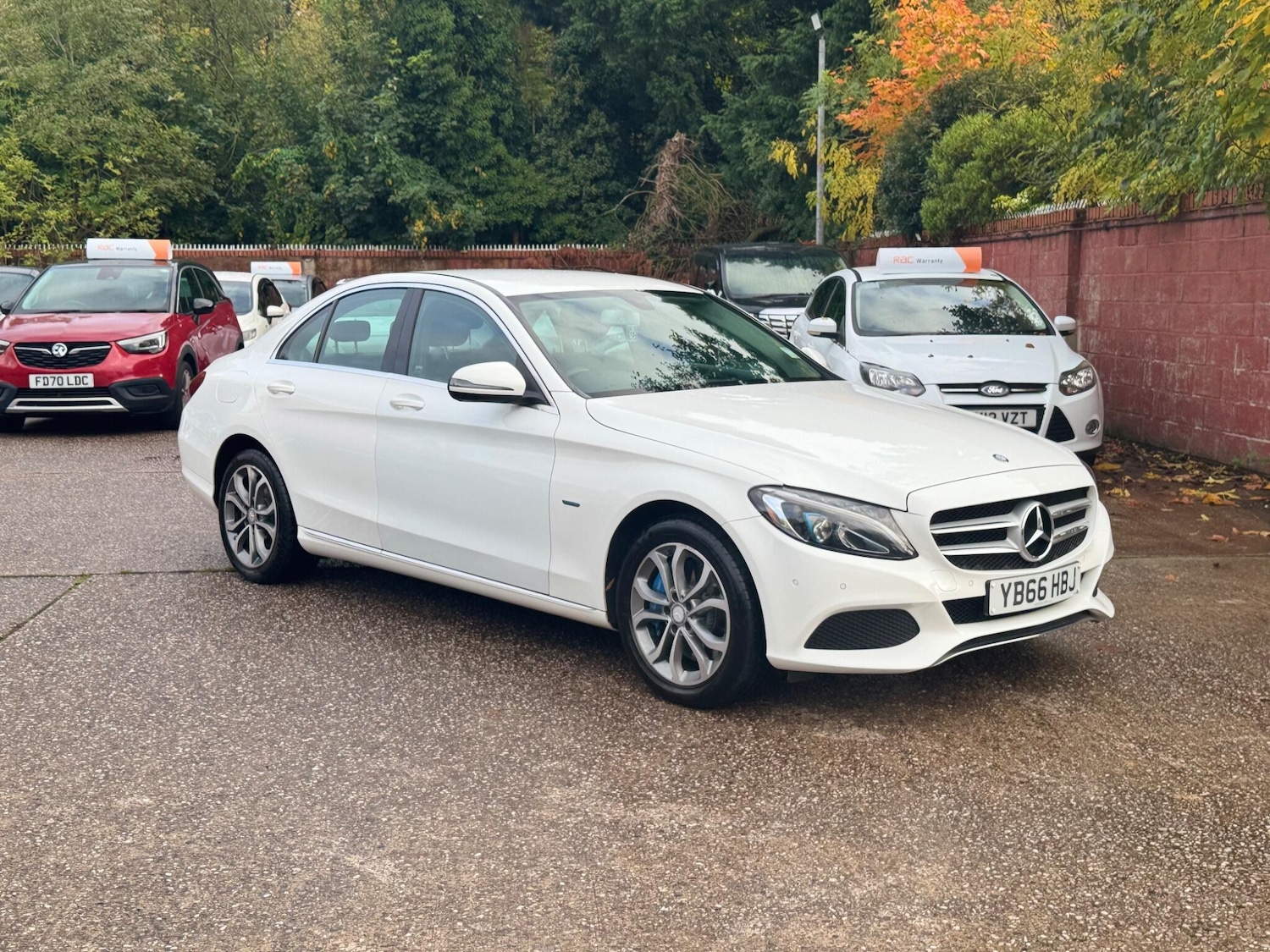 Used Mercedes-Benz C Class 2016 for sale - 76326993: Photo 4