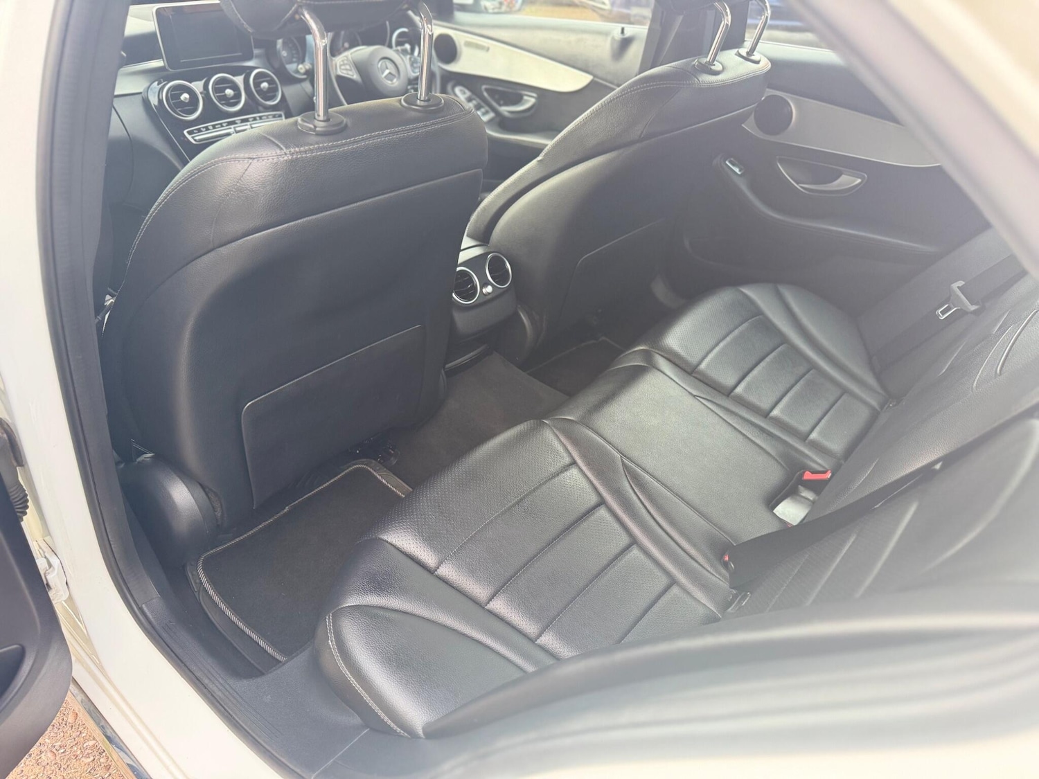 Used Mercedes-Benz C Class 2016 for sale - 76326993: Photo 43