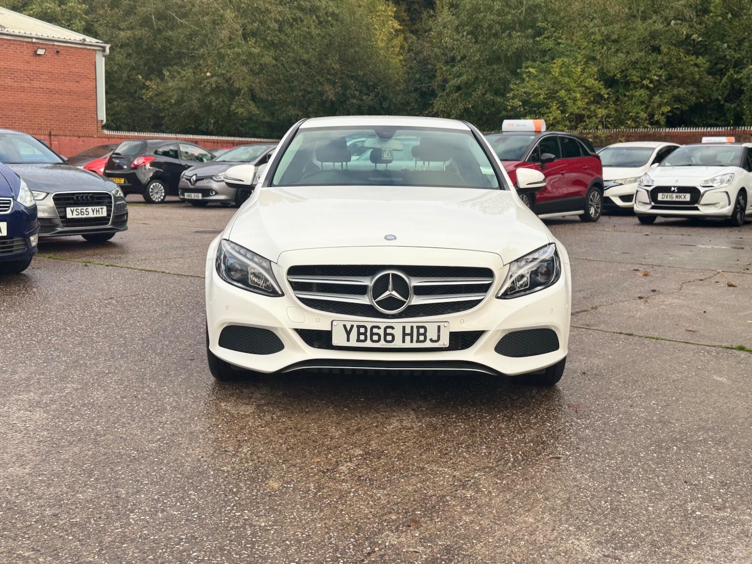 Used Mercedes-Benz C Class 2016 for sale - 76326993: Photo 5