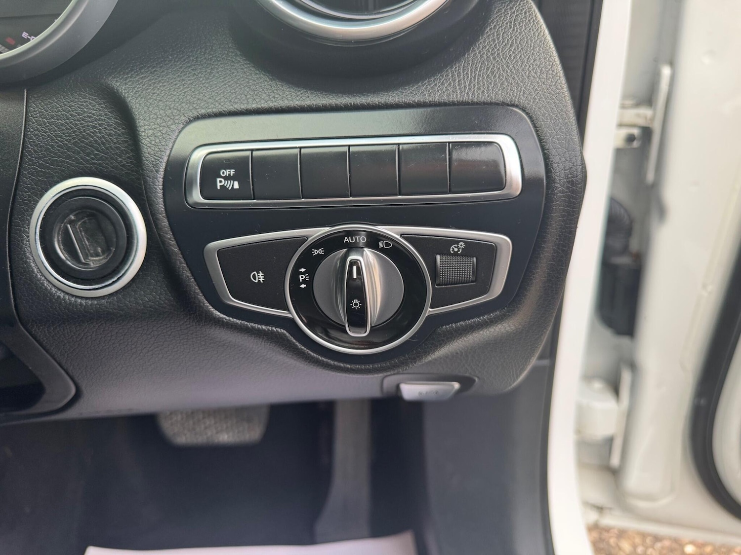 Used Mercedes-Benz C Class 2016 for sale - 76326993: Photo 50