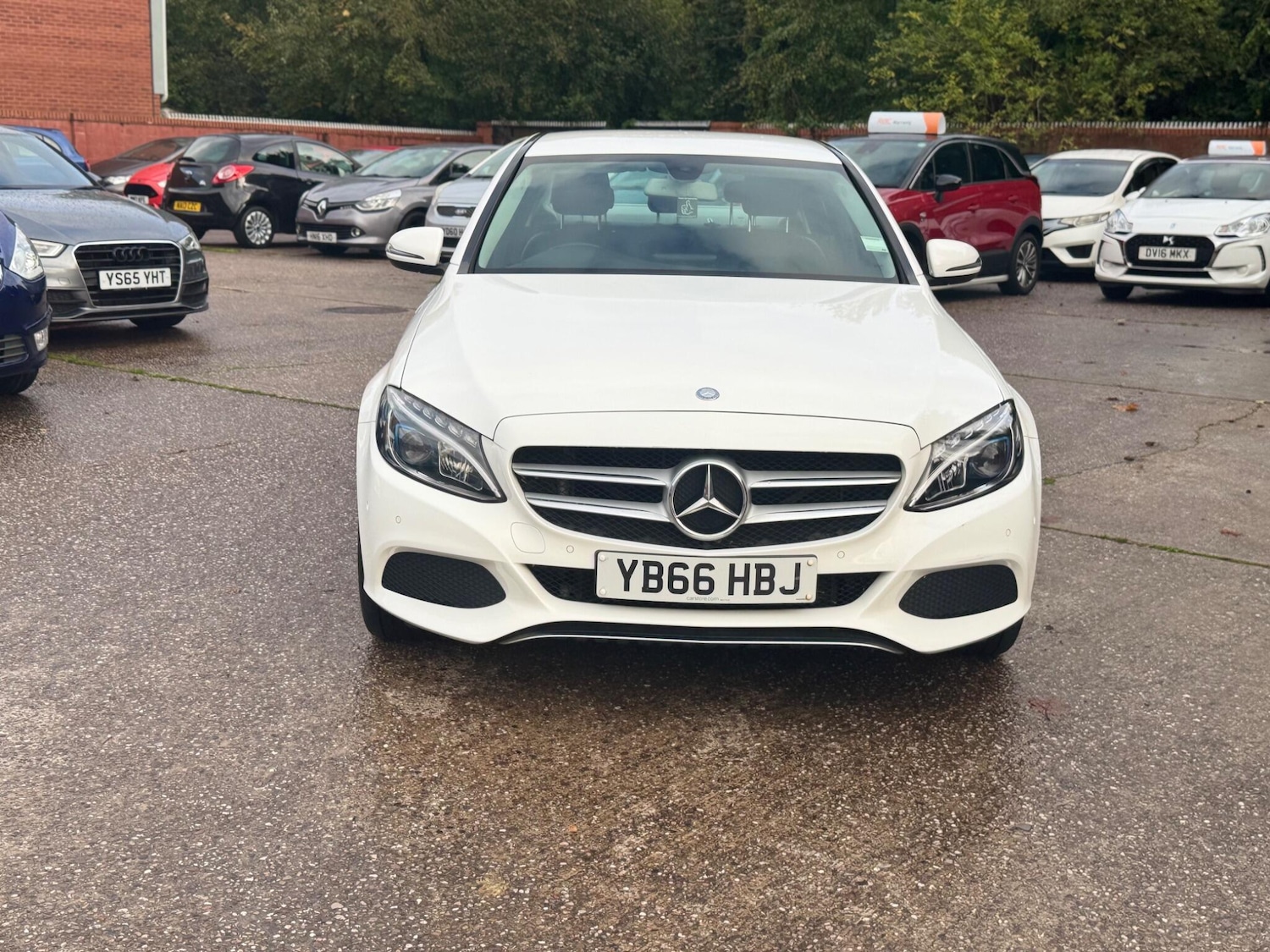 Used Mercedes-Benz C Class 2016 for sale - 76326993: Photo 8