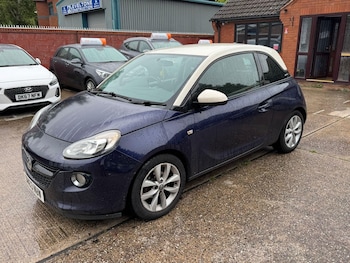 Vauxhall - Adam