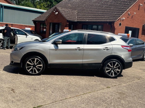 Used Nissan Qashqai 2016 for sale - 75237506: Photo 12
