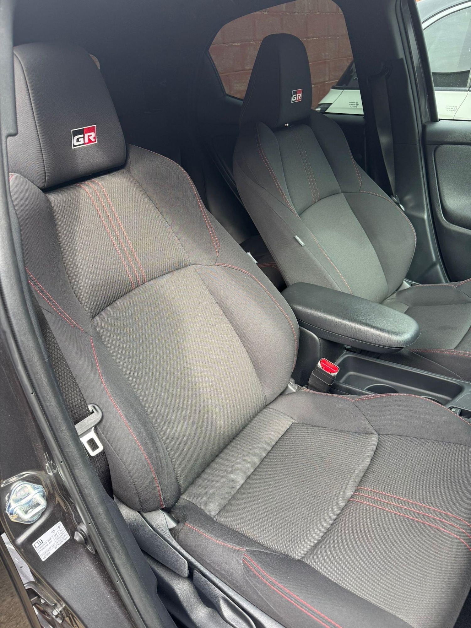 Used Toyota Yaris 2024 for sale - 75677453: Photo 55