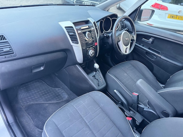 Used Kia Venga 2010 for sale - 75670825: Photo 24