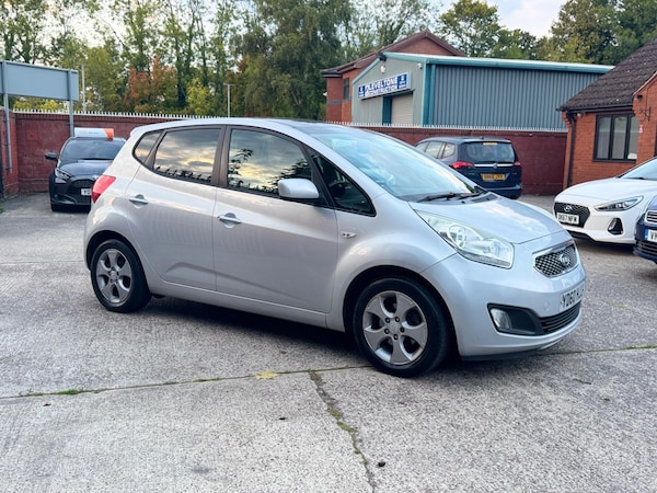 Used Kia Venga 2010 for sale - 75670825: Photo 32