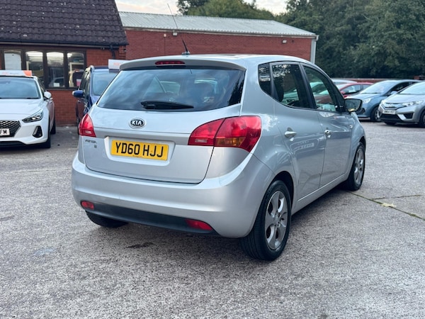 Used Kia Venga 2010 for sale - 75670825: Photo 9