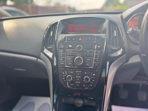 Used Vauxhall Astra 2014 for sale - 75493875: Photo 29