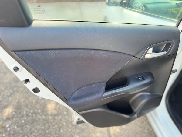Used Honda Civic 2012 for sale - 75071433: Photo 24