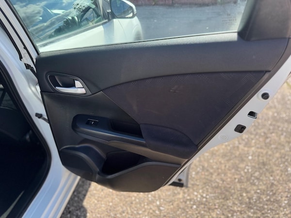 Used Honda Civic 2012 for sale - 75071433: Photo 28