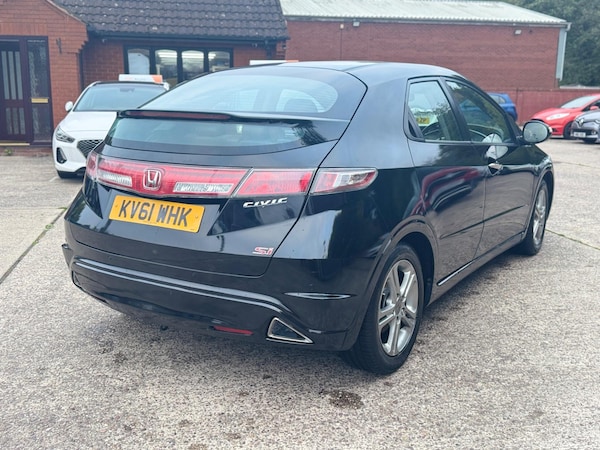 Used Honda Civic 2011 for sale - 76251038: Photo 24