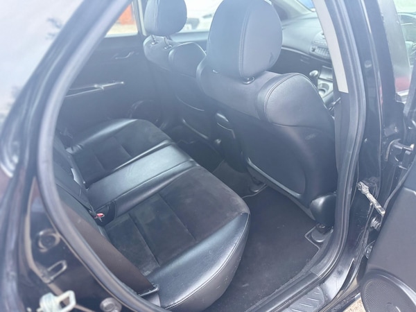 Used Honda Civic 2011 for sale - 76251038: Photo 50
