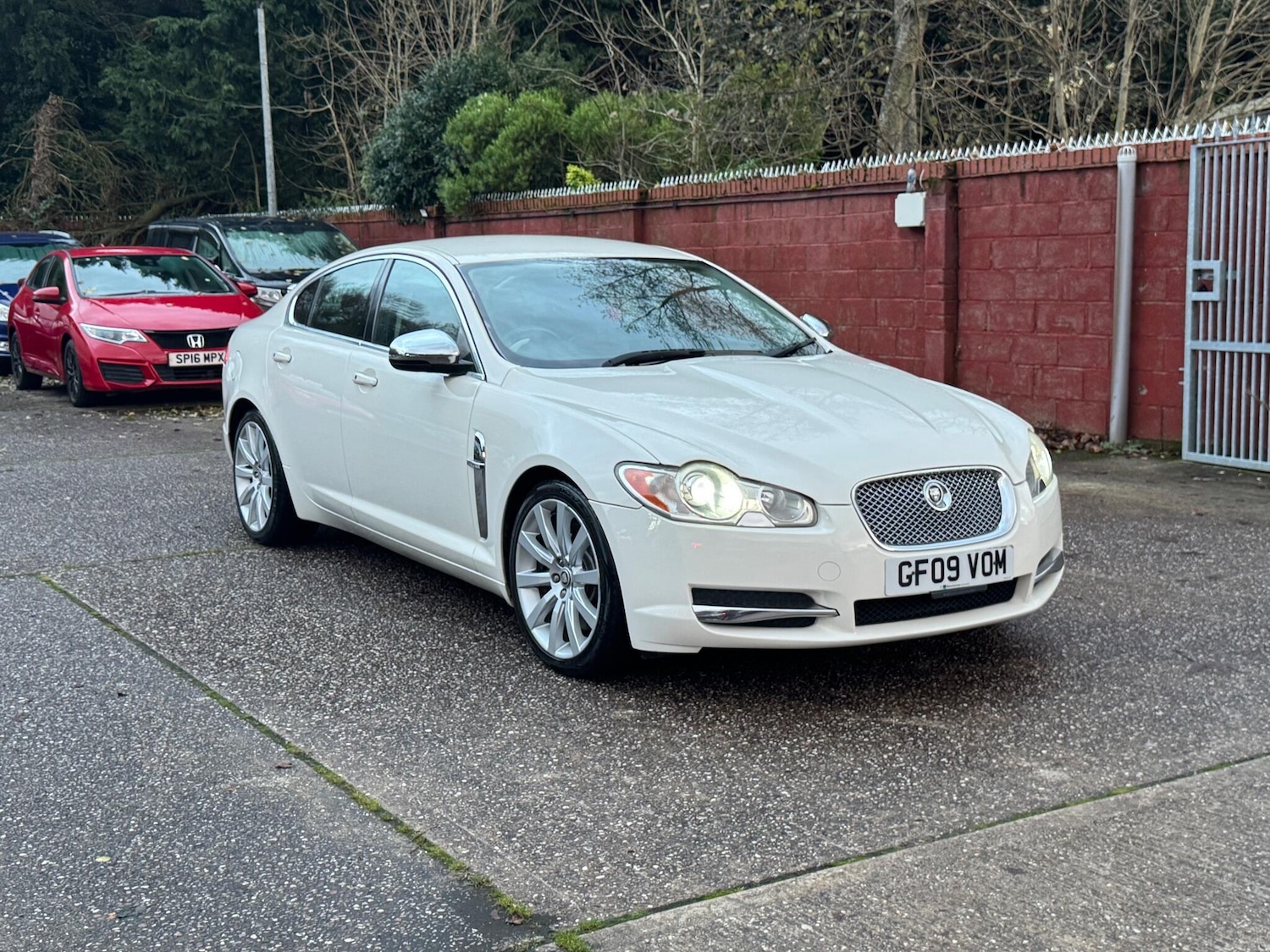 Used Jaguar XF 2009 for sale - 76913791: Photo 3