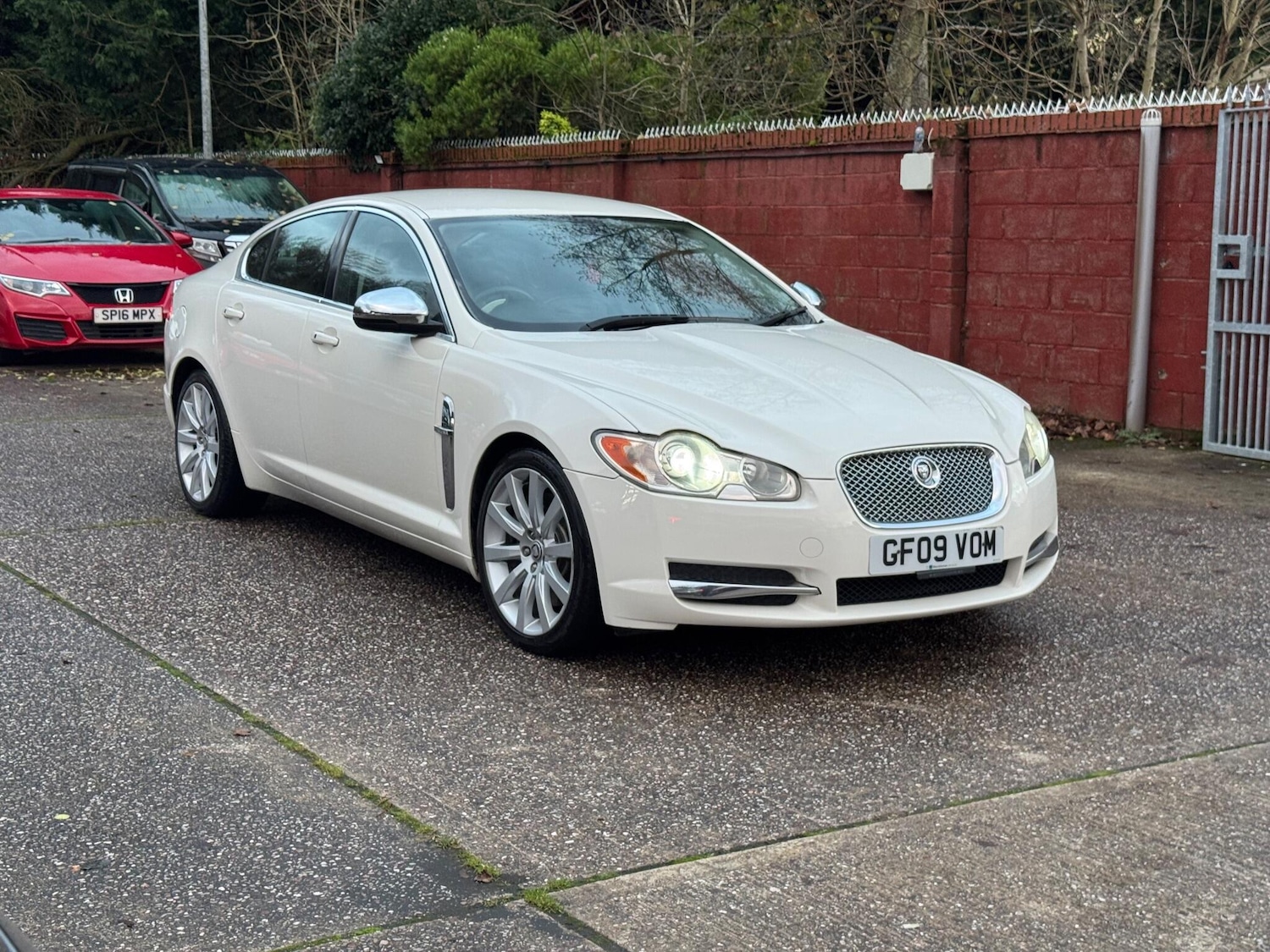 Used Jaguar XF 2009 for sale - 76913791: Photo 35