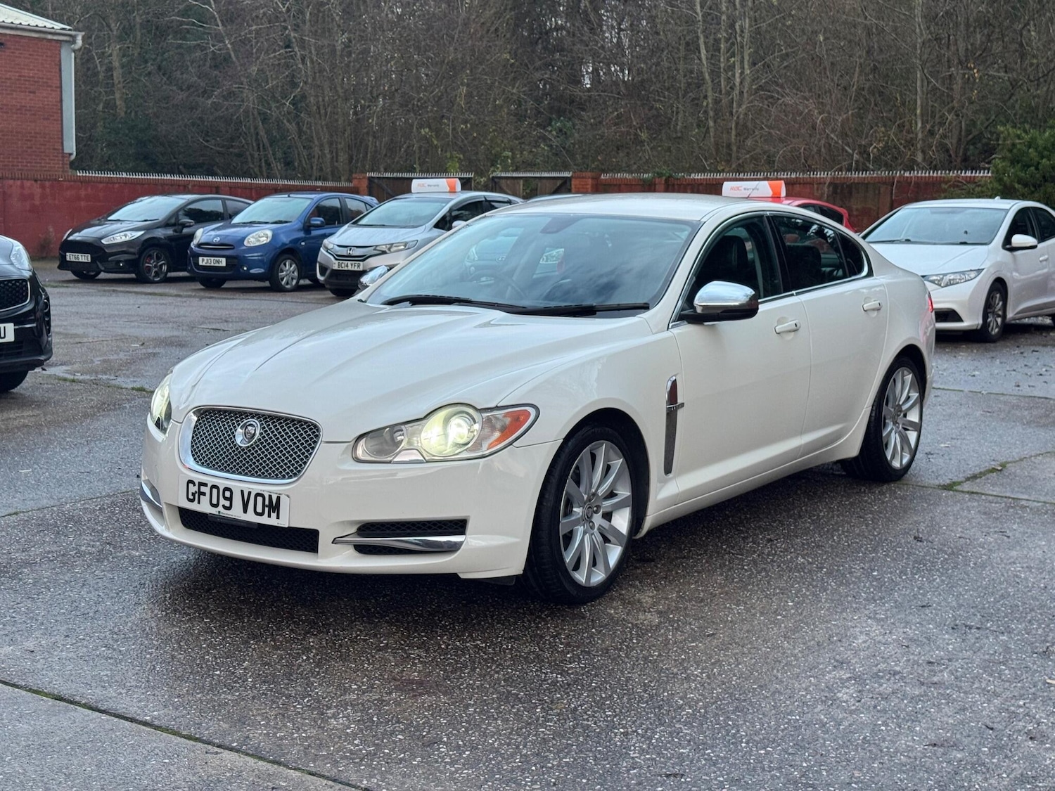 Used Jaguar XF 2009 for sale - 76913791: Photo 4