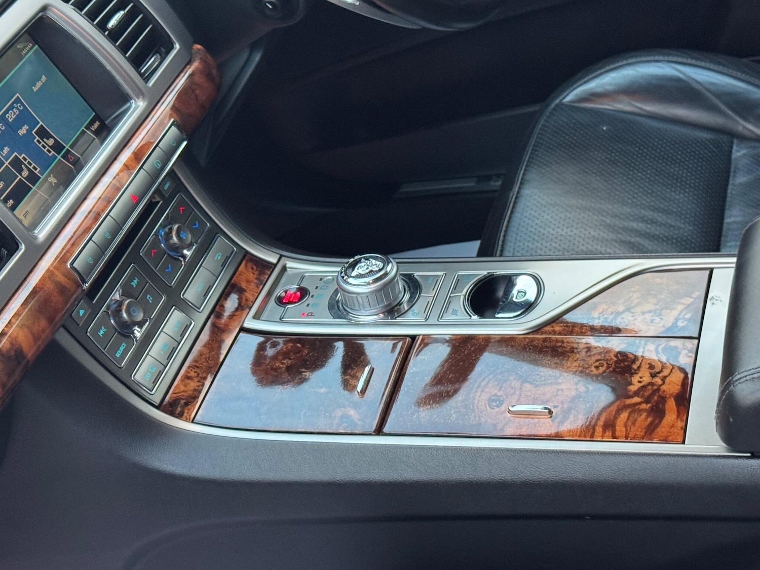 Used Jaguar XF 2009 for sale - 76913791: Photo 48