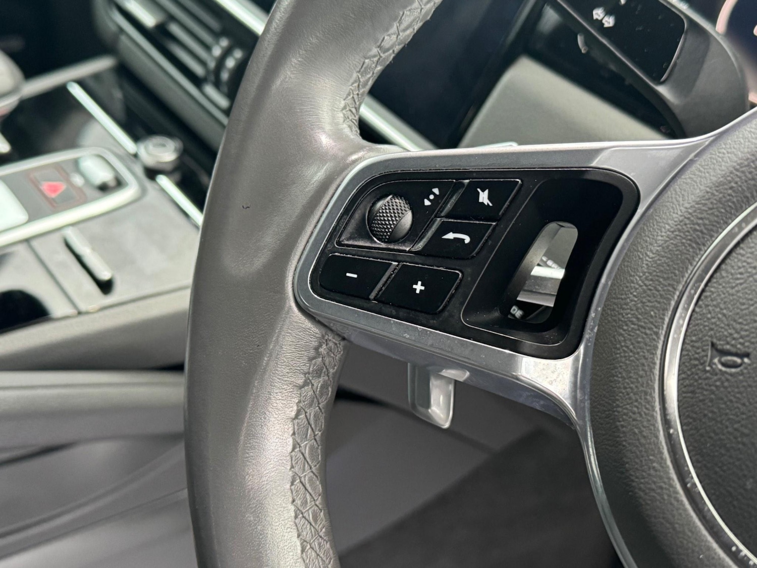 Used Porsche Cayenne 2018 for sale - 76997707: Photo 21