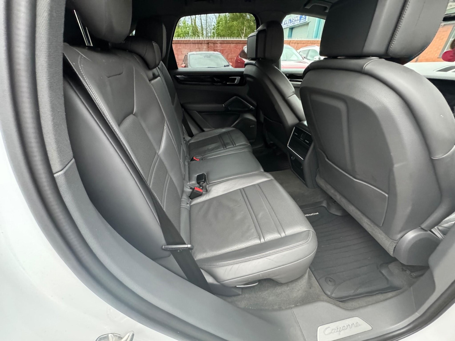 Used Porsche Cayenne 2018 for sale - 76997707: Photo 25