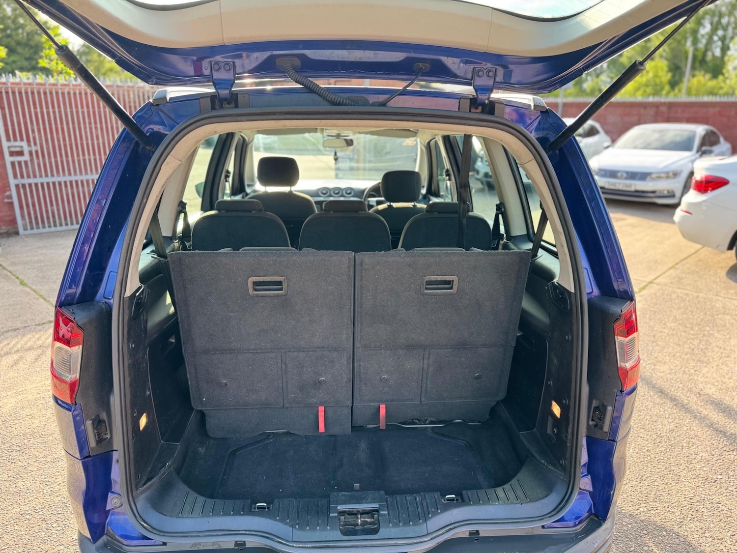 Used Ford Galaxy 2014 for sale - 76996584: Photo 18