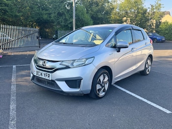 2025 (14) - 1.4 PETROL HYBRID AUTOMATIC IMPORT 2025 5-Door