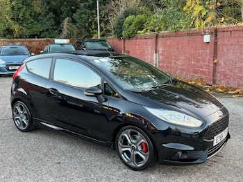 Used Ford Fiesta 2017 for sale - 76513026: Photo