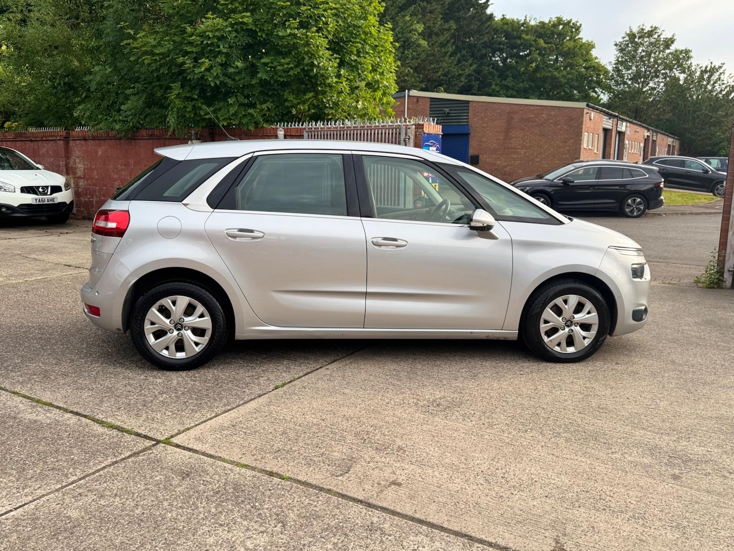 Vehicle 14