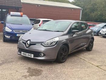 Used Renault Clio 2016 for sale - 76317848: Photo 2