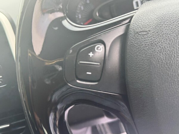 Used Renault Clio 2016 for sale - 76317848: Photo 38