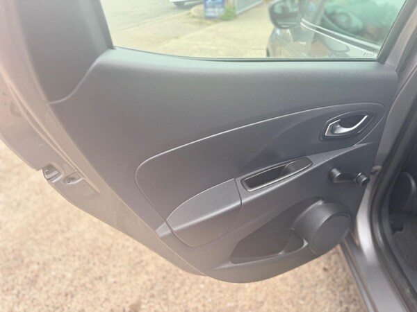 Used Renault Clio 2016 for sale - 76317848: Photo 48