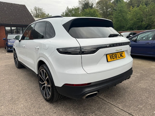Used Porsche Cayenne 2018 for sale - 75645688: Photo 32