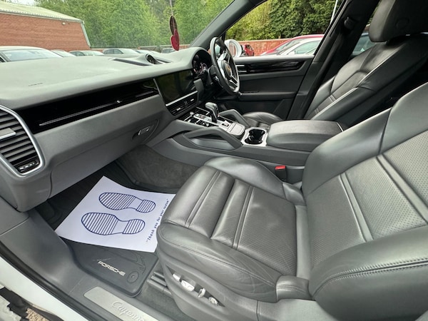 Used Porsche Cayenne 2018 for sale - 75645688: Photo 40